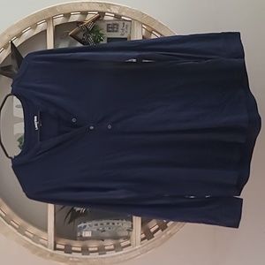 EUC Lands End woman's navy blue long sleeved shirt. Size XS.